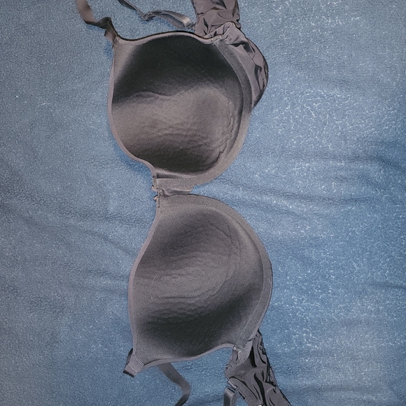 Gilligan and O'Malley Bra 36DD - Picture 2 of 4